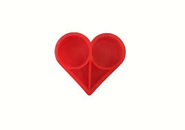 Disposable sweetheart finger rings in black, with four chambers, used for holding products like tint, remover, or anesthetic during beauty treatments
